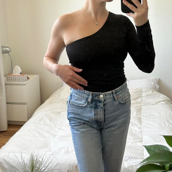 Black one shoulder bodysuit - Picture 4 of 8